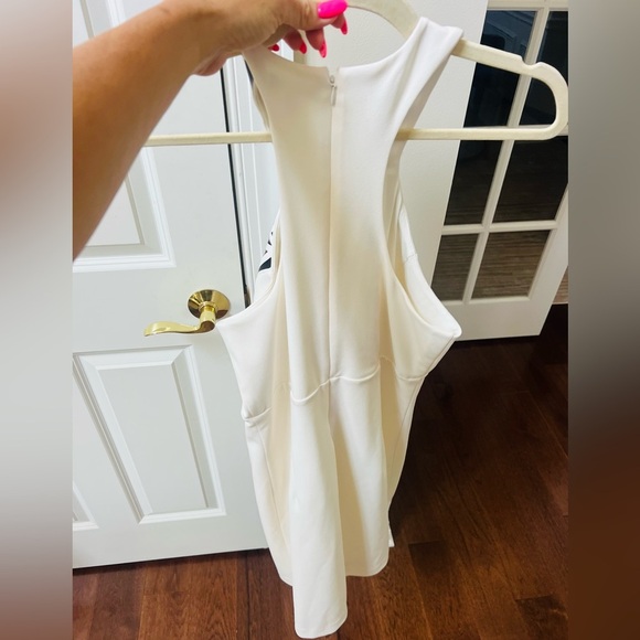 Express size Large White and Black Halter Sheath Mini Dress - Picture 7 of 7